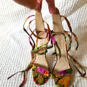 Queen Shoes Tropical Floral Strappy Tie Up Wrap Around Stiletto Heel Sandals